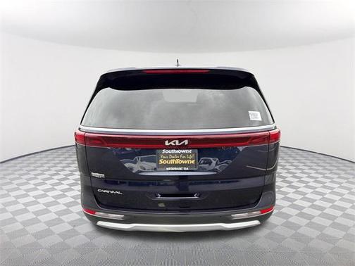 2023 Kia Carnival LX Seat Package
