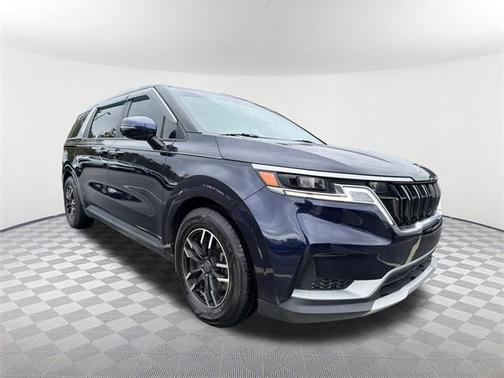 2023 Kia Carnival LX Seat Package