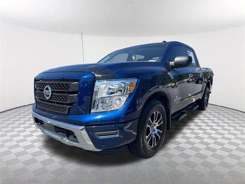 2021 Nissan Titan SV