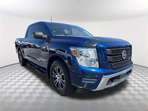 2021 Nissan Titan SV