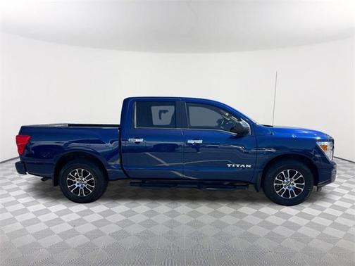 2021 Nissan Titan SV