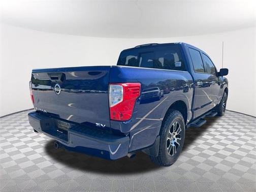 2021 Nissan Titan SV