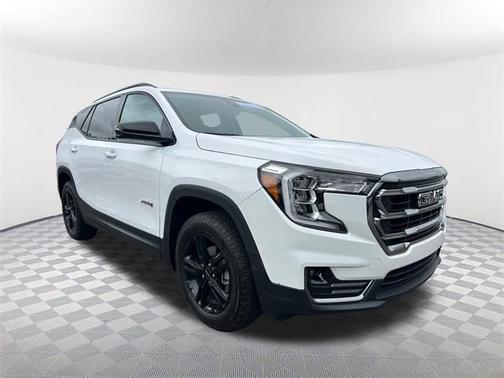 2024 GMC Terrain AT4