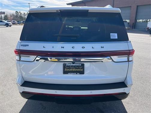 2022 Lincoln Navigator Black Label