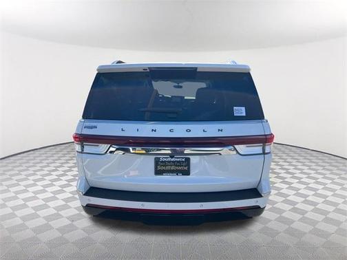 2022 Lincoln Navigator Black Label