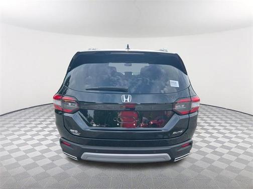 2025 Honda Pilot Elite