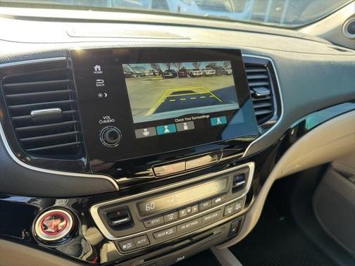 2021 Honda Pilot Touring 8-Passenger