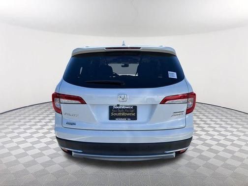 2021 Honda Pilot Touring 8-Passenger