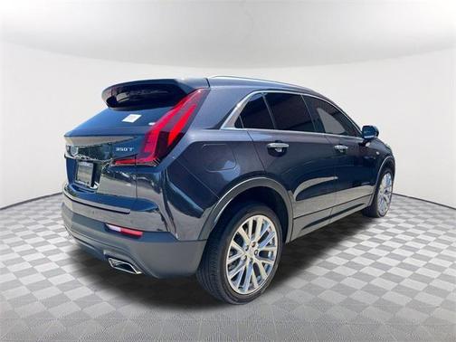 2022 Cadillac XT4 Luxury