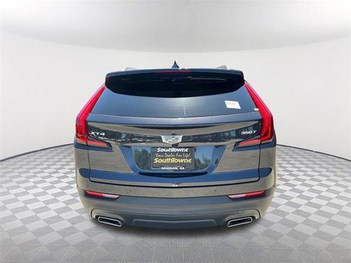 2022 Cadillac XT4 Luxury