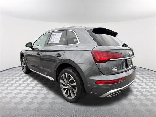 2022 Audi Q5 45 S line quattro Premium