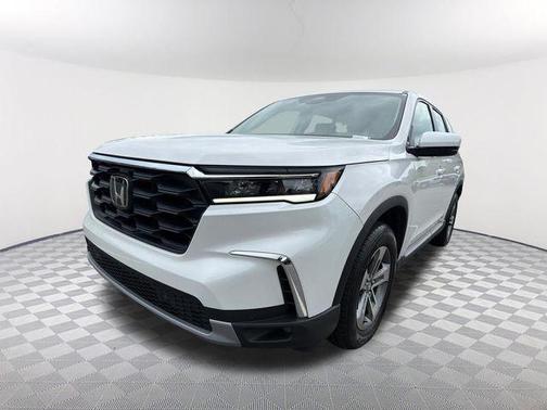 Platinum White 2025 Honda Pilot EX-L