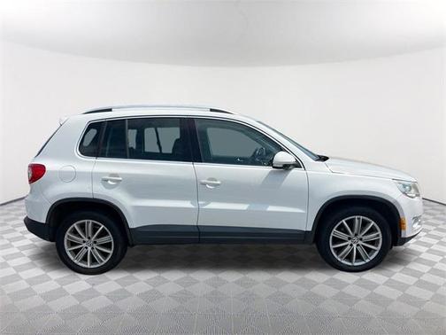 2011 Volkswagen Tiguan SEL
