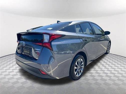 2022 Toyota Prius L