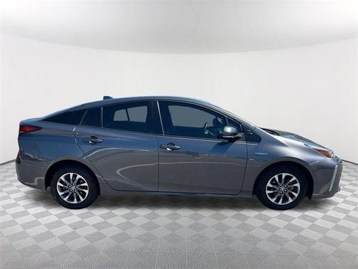 2022 Toyota Prius L