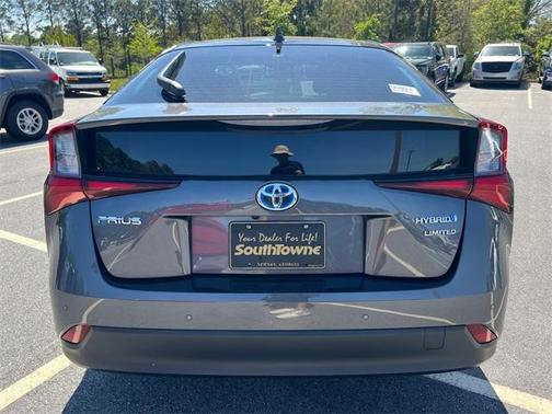 2022 Toyota Prius L