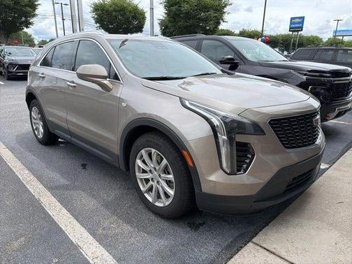 Champagne 2023 Cadillac XT4 Luxury