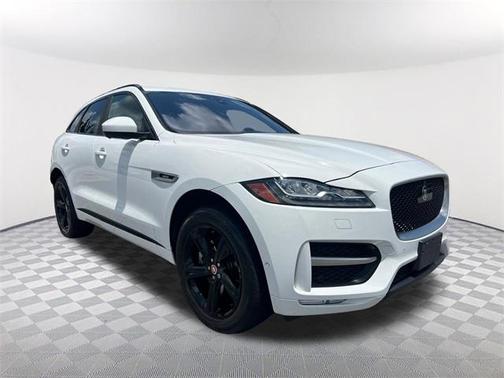 2017 Jaguar F-PACE 35t R-Sport
