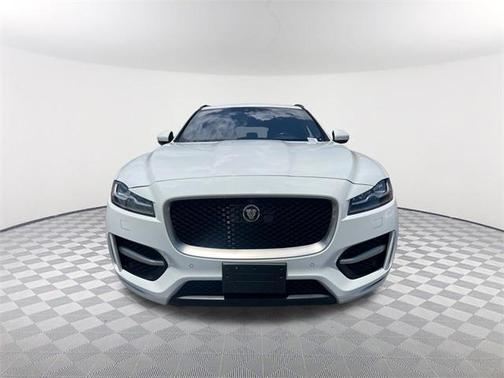 2017 Jaguar F-PACE 35t R-Sport