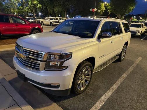 Iridescent Pearl Tricoat 2017 Chevrolet Suburban Premier