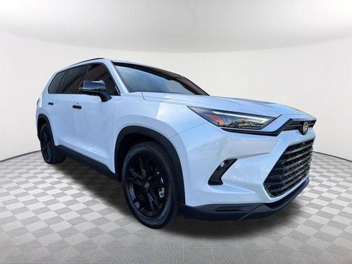 2026 Toyota Grand Highlander Hybrid NIGHTSHADE EDITION