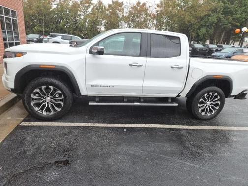 2024 GMC Canyon Denali