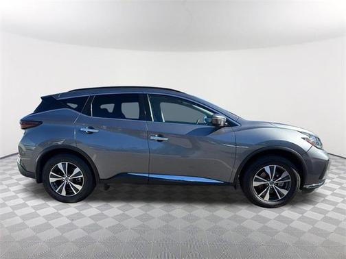 2022 Nissan Murano SV
