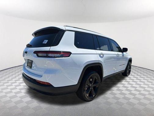 Bright White Clearcoat 2025 Jeep Grand Cherokee L Laredo