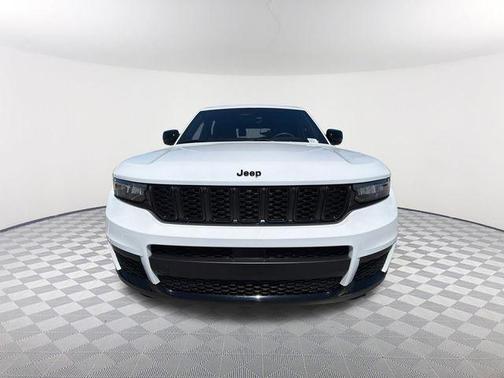 Bright White Clearcoat 2025 Jeep Grand Cherokee L Laredo