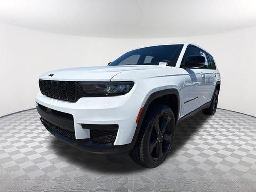 Bright White Clearcoat 2025 Jeep Grand Cherokee L Laredo