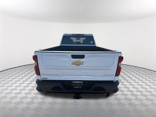 2024 Chevrolet Silverado 2500 Custom