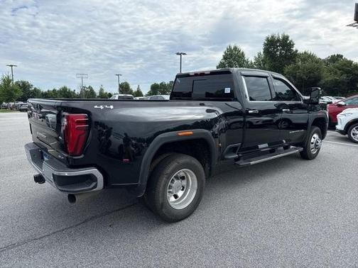 2024 GMC Sierra 3500 SLT