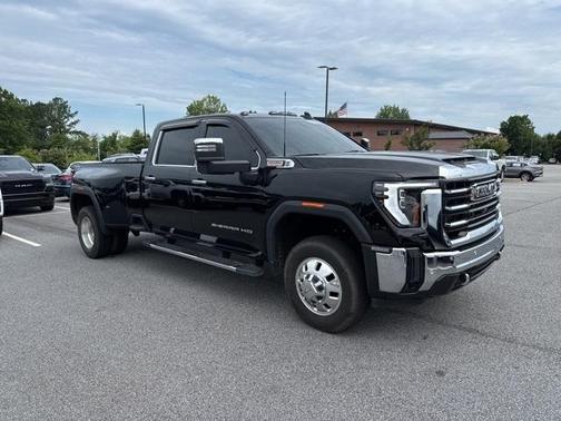 2024 GMC Sierra 3500 SLT