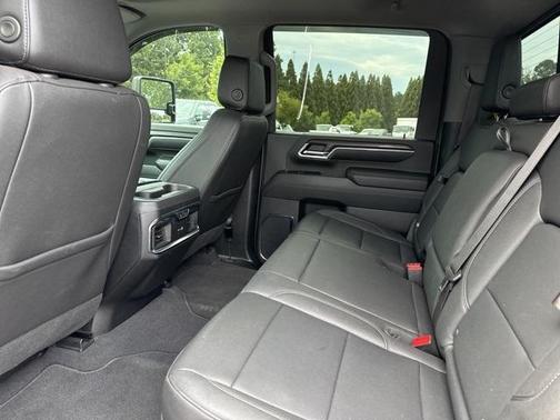 2024 GMC Sierra 3500 SLT