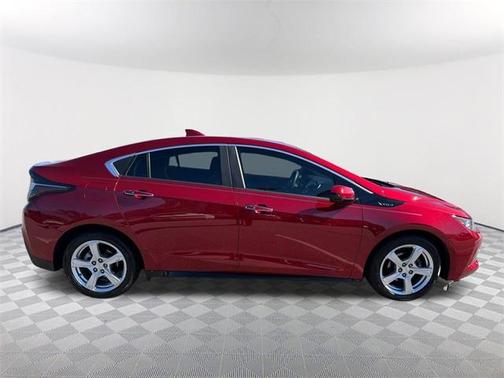 2018 Chevrolet Volt LT