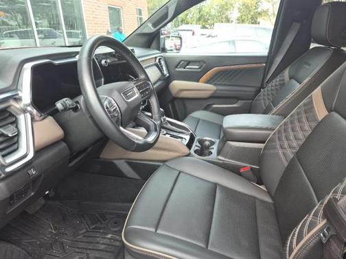 2024 GMC Canyon Denali