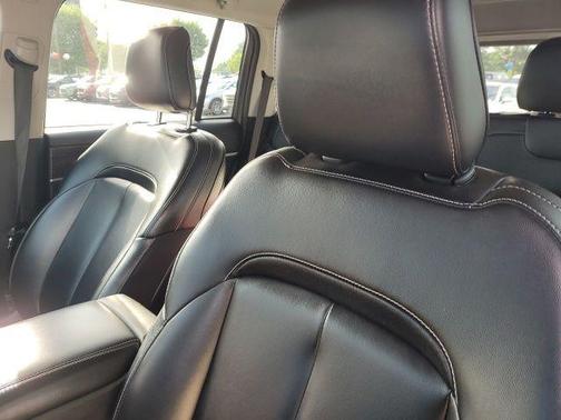 Diamond Black 2023 Jeep Grand Cherokee Limited