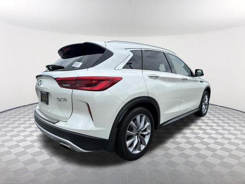 Majestic White 2020 INFINITI QX50 ESSENTIAL