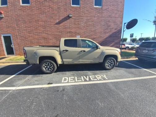 2022 GMC Canyon AT4 w/Leather