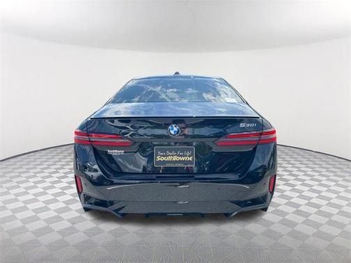 2024 BMW 530 i