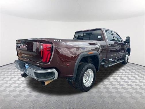 2024 GMC Sierra 3500 SLT