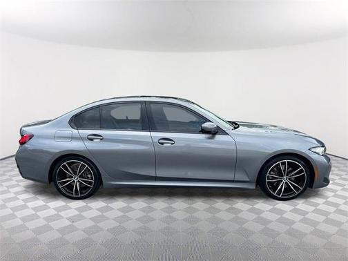 2023 BMW 330 i