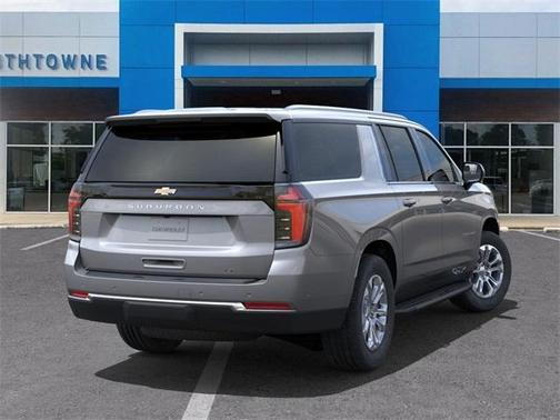 2025 Chevrolet Suburban LT