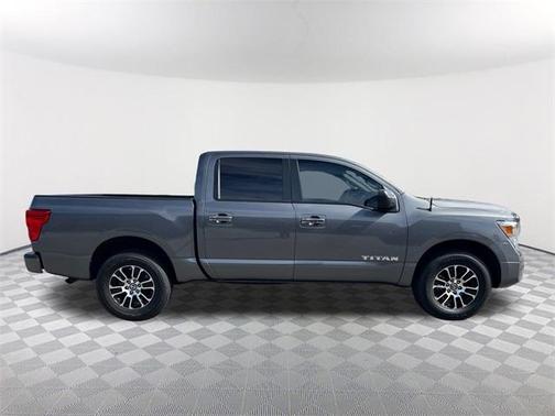 2021 Nissan Titan SV