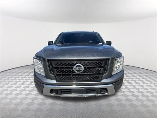 2021 Nissan Titan SV