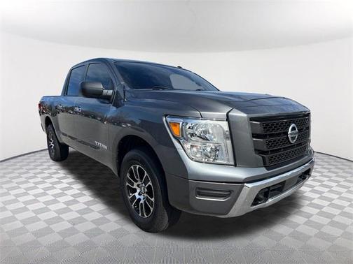 2021 Nissan Titan SV