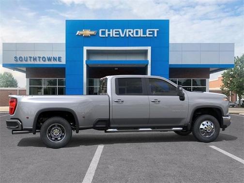 2025 Chevrolet Silverado 3500 LT