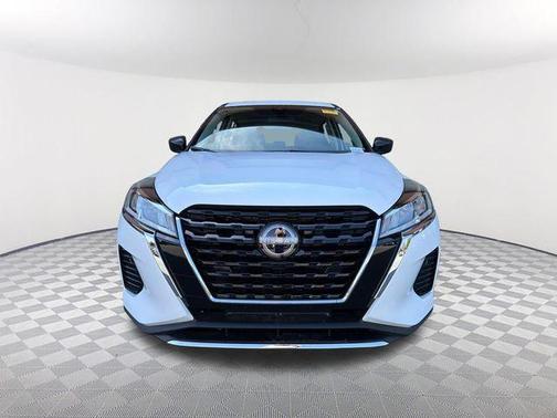 Fresh Powder 2025 Nissan Kicks Play S