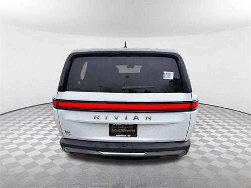 2023 Rivian R1S Adventure