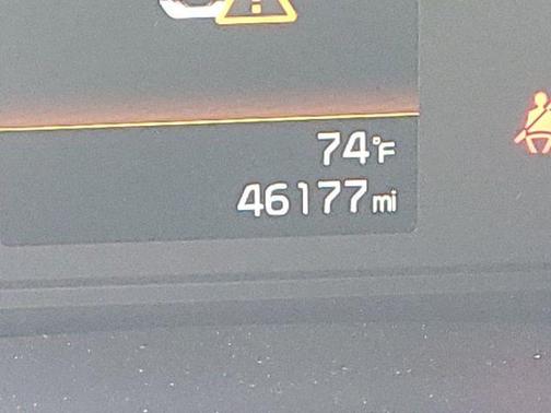 Snow White Pearl 2023 Kia Stinger GT-Line